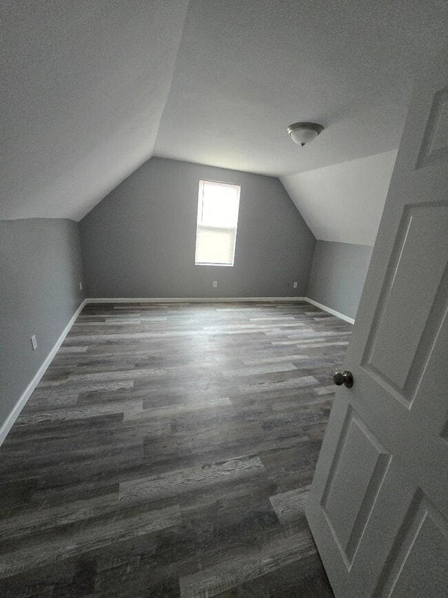 Building Photo - 148 N Dade Ave