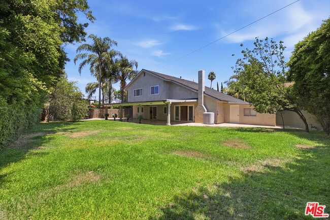 Building Photo - 8739 McLennan Ave.