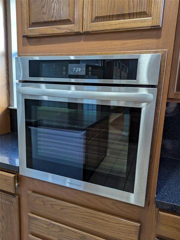 Building Photo - 305 Harvest Bend Dr