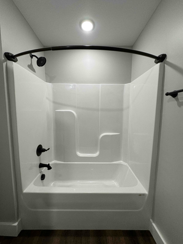 Building Photo - 56 Holloway Dr