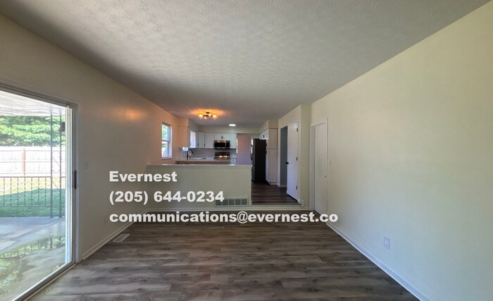 Building Photo - 6642 Glacier Ave