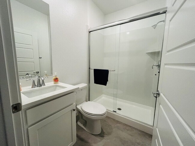 Building Photo - 3760 Oyster Pt Wy