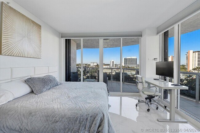 Building Photo - 3100 N Ocean Blvd