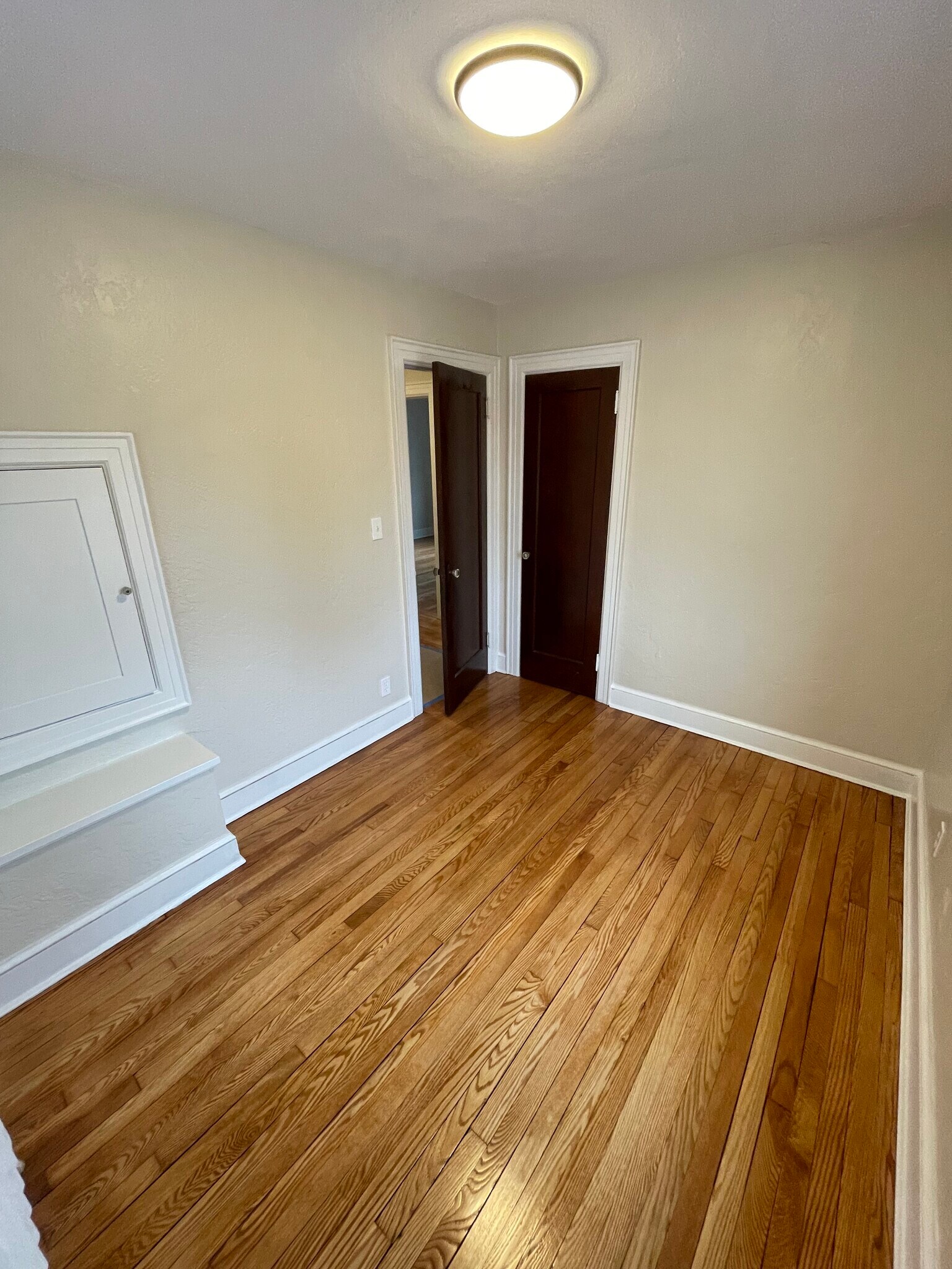 Building Photo - 464 Central Ave