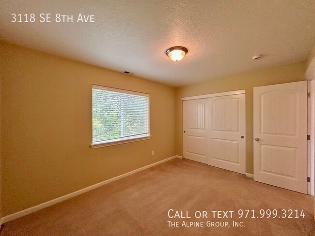 Building Photo - 3118 SE 8th Ave