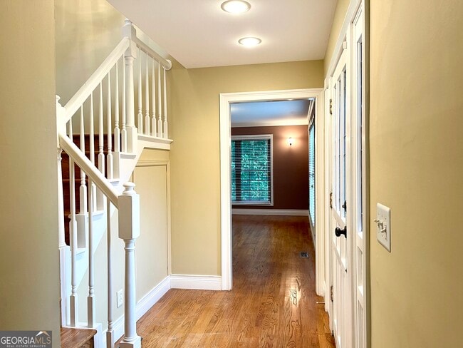 Building Photo - 4059 Charleston Ct SE