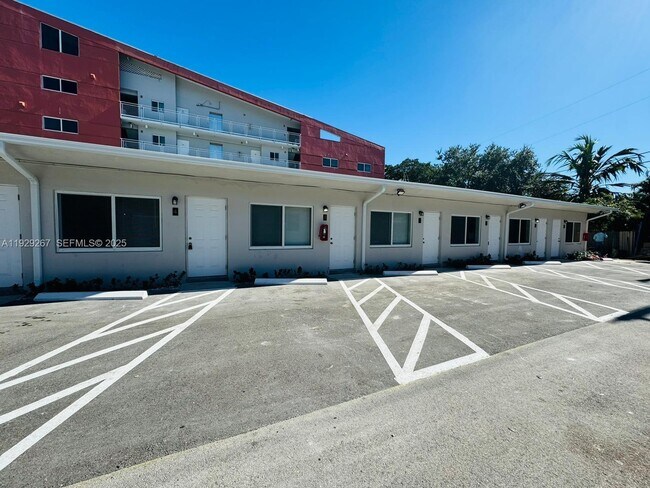 Building Photo - 2940 W Flagler St