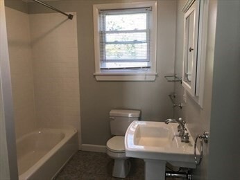 Building Photo - 9 Neponset Ct