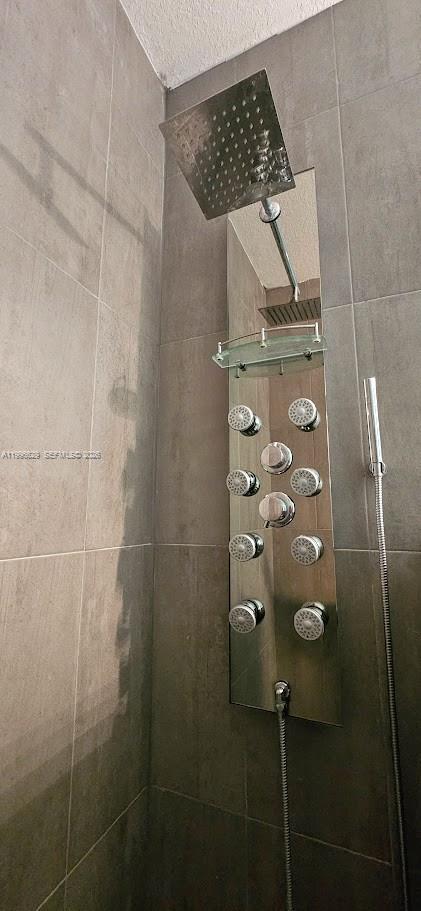 Building Photo - 3311 Merrick Ln