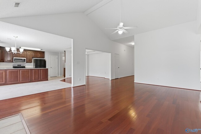 Building Photo - 134 Garden Brook Dr