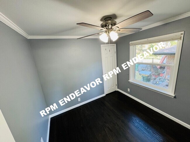 Building Photo - "Charming 4-Bedroom Haven with Sunroom, Ha...