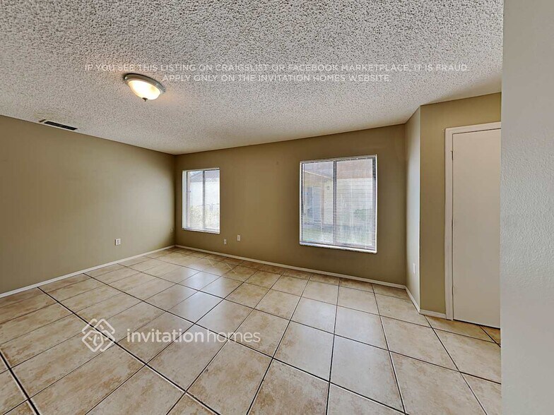 Building Photo - 1448 Marigold Dr