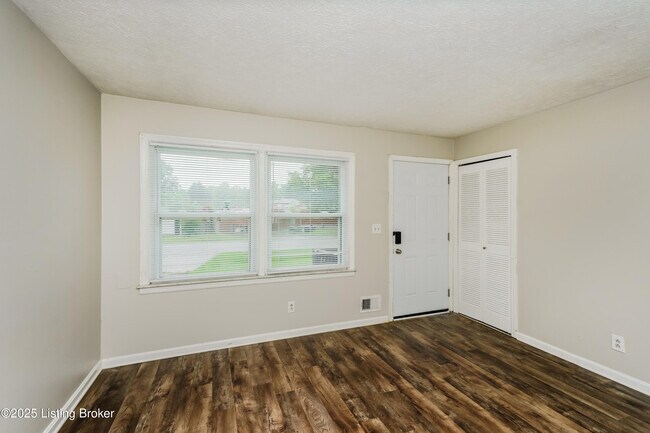 Building Photo - 3622 Foreman Ln