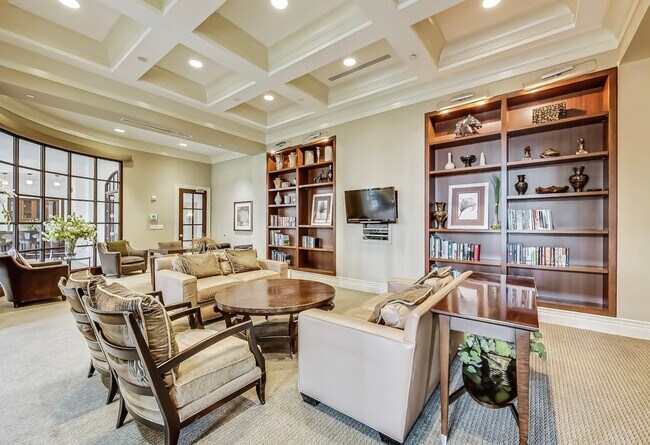 Building Photo - Luxury Condo 1 bed/1bath - 14th floor, Nice amenities, METRO!