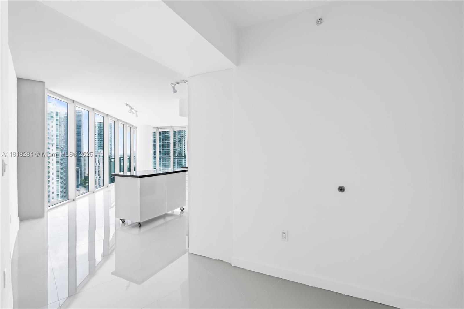 Building Photo - 1300 S Miami Ave
