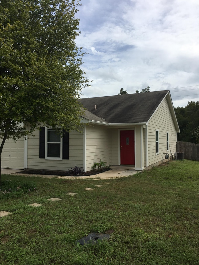 Building Photo - 3504 Banda Ln