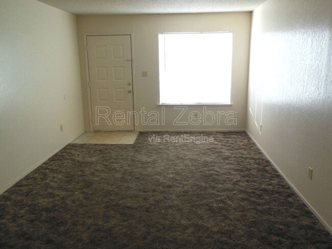 Building Photo - 1205 Kelso St