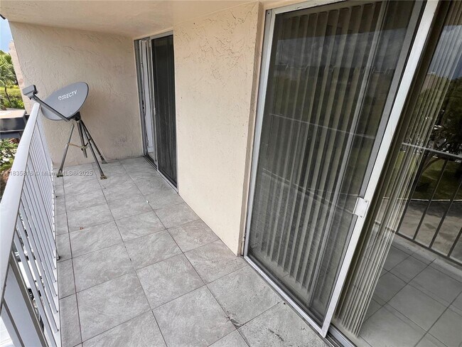 Building Photo - 7727 SW 86th St
