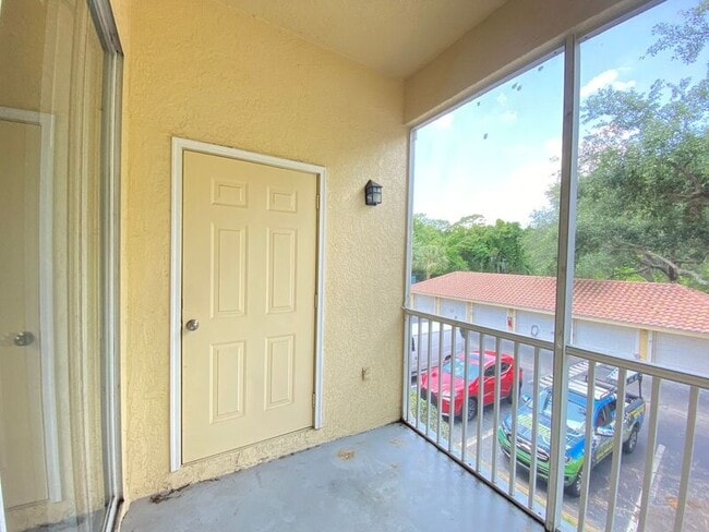 Building Photo - 1325 Lake Shadow Cir