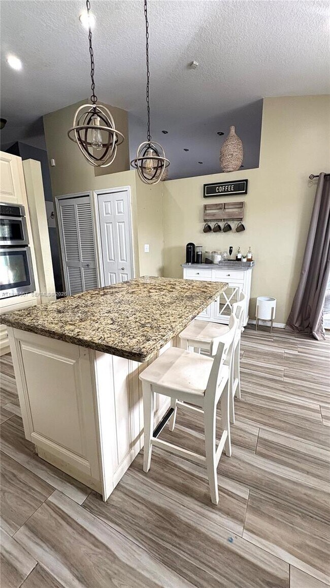 Building Photo - 14820 SW 177th Terrace