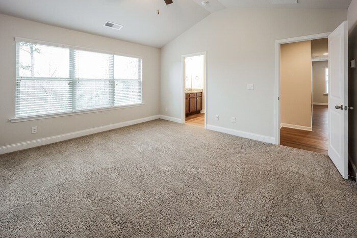 Building Photo - 6361 Flat Rock Ln