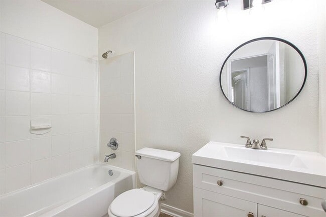 Building Photo - 7719 Serene Wood Ln