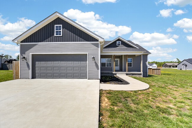 Building Photo - 147 Greenbriar Ln