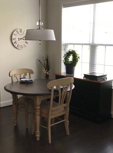 Building Photo - 690 Whitetail Dr