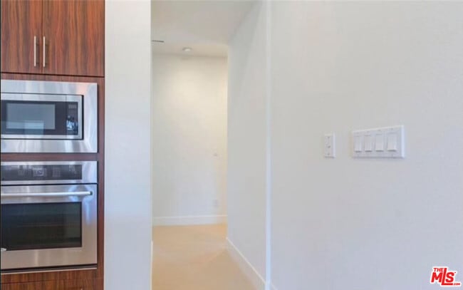 Building Photo - 12642 Sandhill Ln