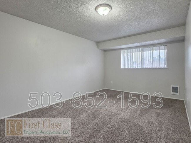 Building Photo - 1336 NE 186th Ave