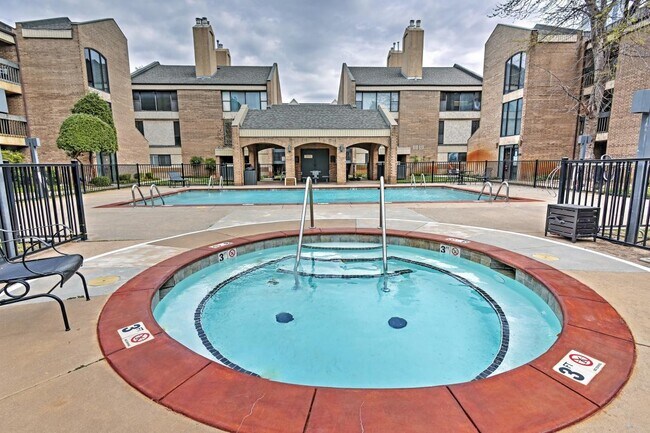 Building Photo - 600 NW 4th St