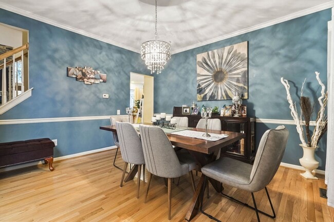 Building Photo - Located In Townsend Village