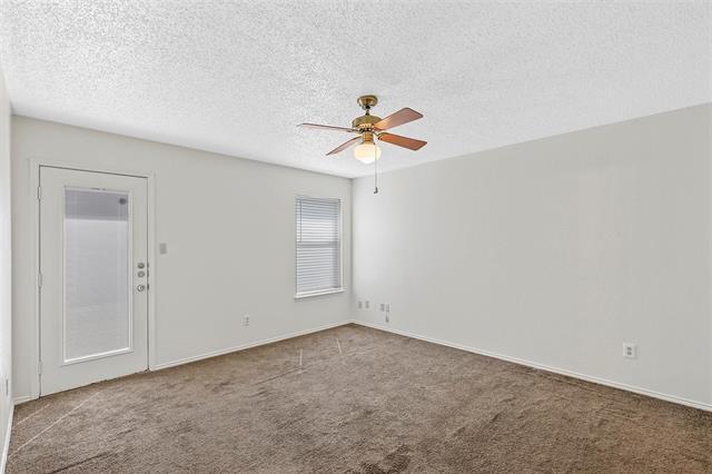 Building Photo - 2804 Monthaven Dr