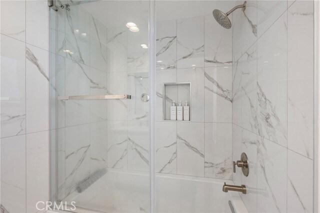 Building Photo - 1045 Gaviota Dr