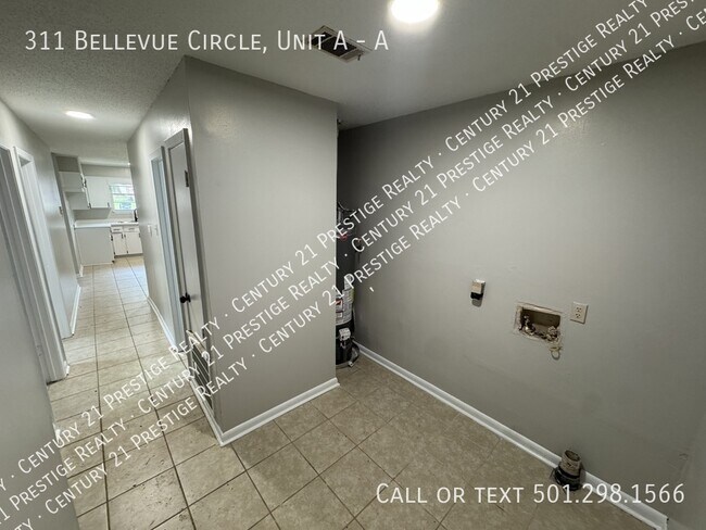 Building Photo - 311 Bellevue Cir