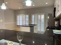 Building Photo - 680 9th St SW