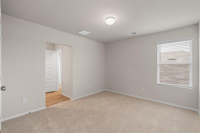 Building Photo - 2606 Derwent Dr