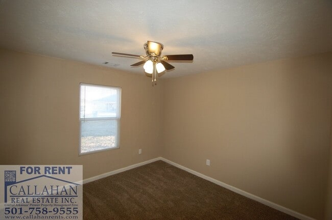 Building Photo - 3 Bedroom Duplex in Jacksonville