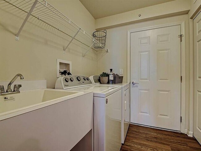 Building Photo - 4109 Pond Willow Ct