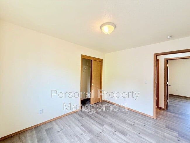 Building Photo - 5621 NE 64th Street
