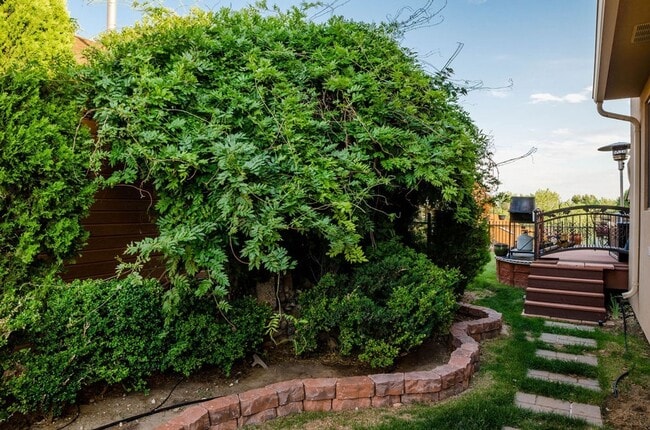 Building Photo - One of a kind Furnished Home with gorgeous back yard!