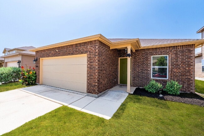 Building Photo - Comfortable Living in Converse – 3 Bedroom...