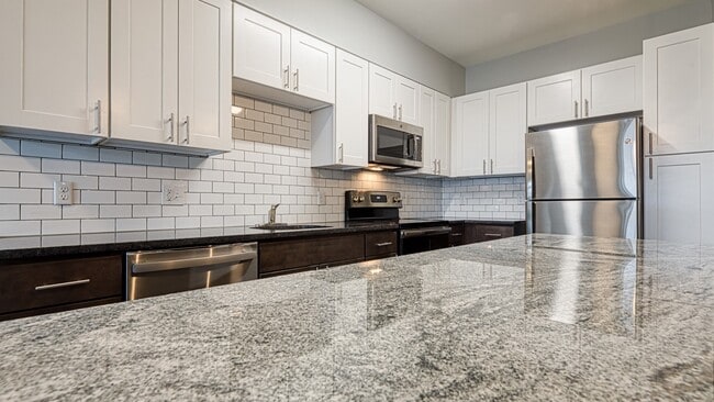 Luxurious granite countertops - Van de Vyver