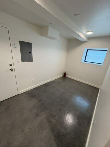 Building Photo - 46 Jasper Pl