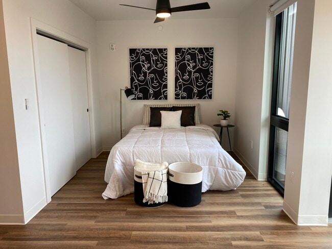 Studio Bedroom - Broad + Main on 7th