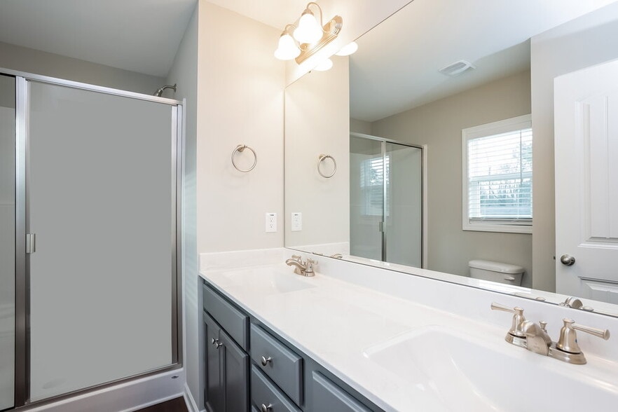 Building Photo - 395 Crawford Pkwy