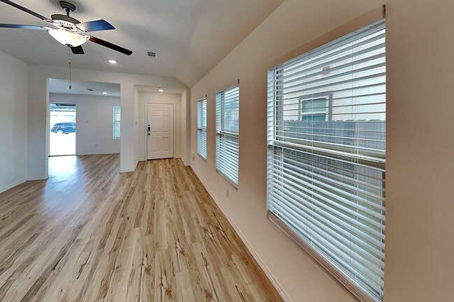 Building Photo - 18727 Faustina Way