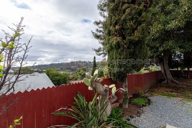Building Photo - 3725 Orion Dr