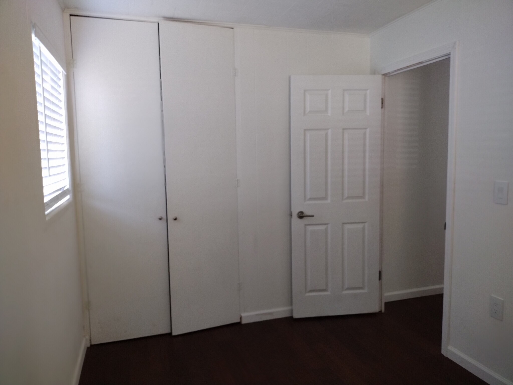 Building Photo - 3411 N Windcrest Dr