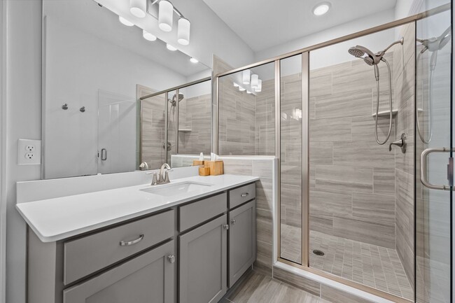 Building Photo - Exquisite 4 Bedroom/4 bath home in the Wyn...